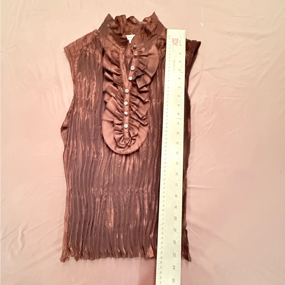 Jaipur Brown Sleeveless Ruched Blouse W/ Rhinestone Buttons Size Medium - Picture 7 of 9